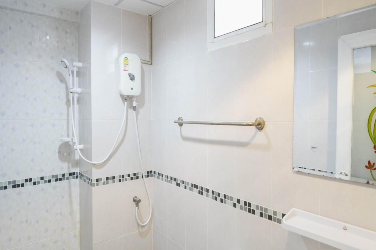 Roomquest Suvarnabhumi Ladkrabang 42 Bangkok Dış mekan fotoğraf