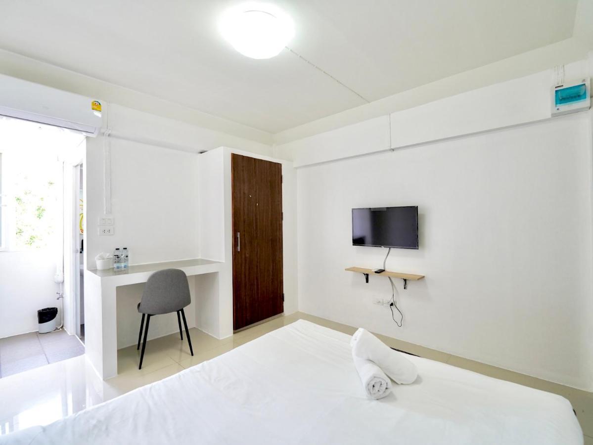 Roomquest Suvarnabhumi Ladkrabang 42 Bangkok Dış mekan fotoğraf